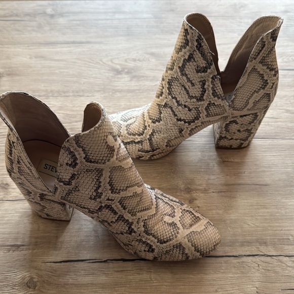 Steve Madden Snakeskin Ankle Boots - Picture 7 of 9